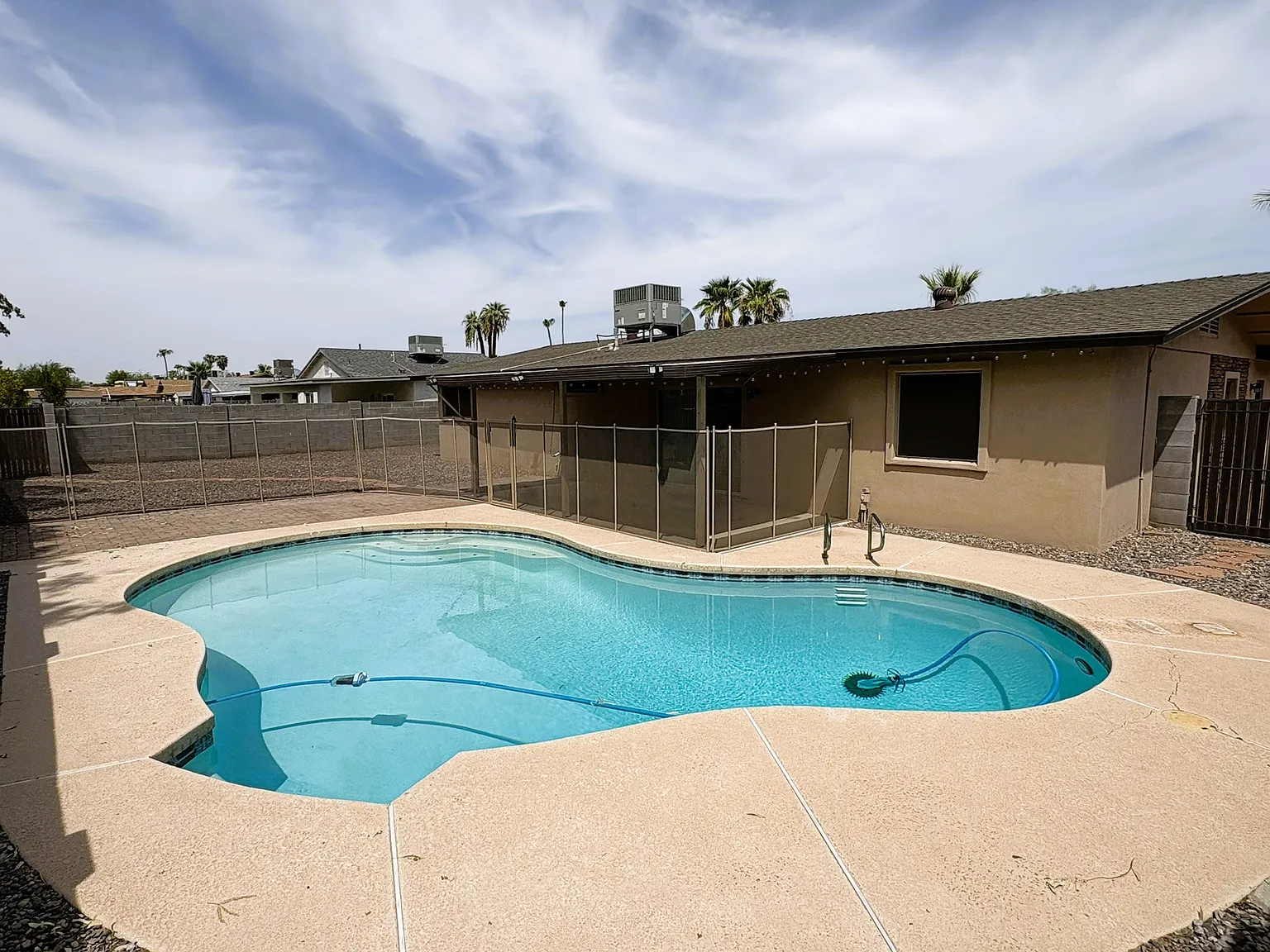 3 bed, 1700 sqft, $2,750 — Photo 2