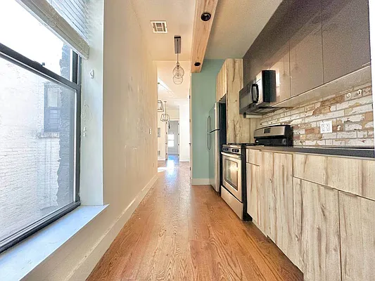 Rented by Doorway NYC, LLC | media 1