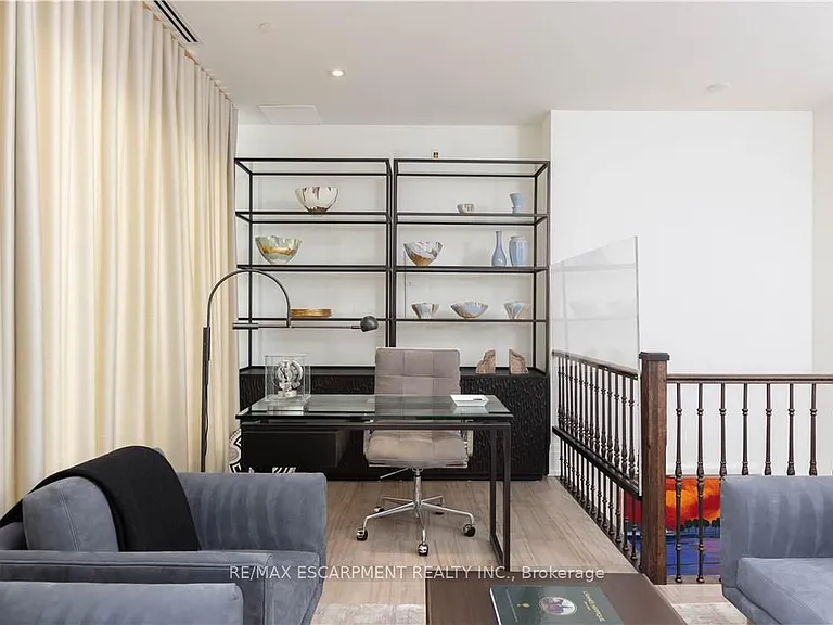 300 Randall St #Penthouse 1 — Photo 41