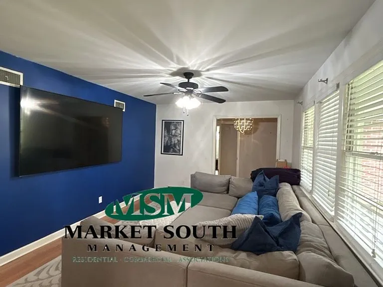 319 Sharondale Rd — Photo 6