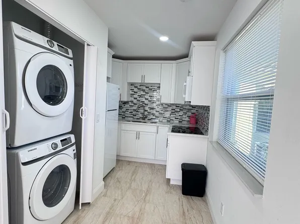 116 S J St, Lake Worth, FL
