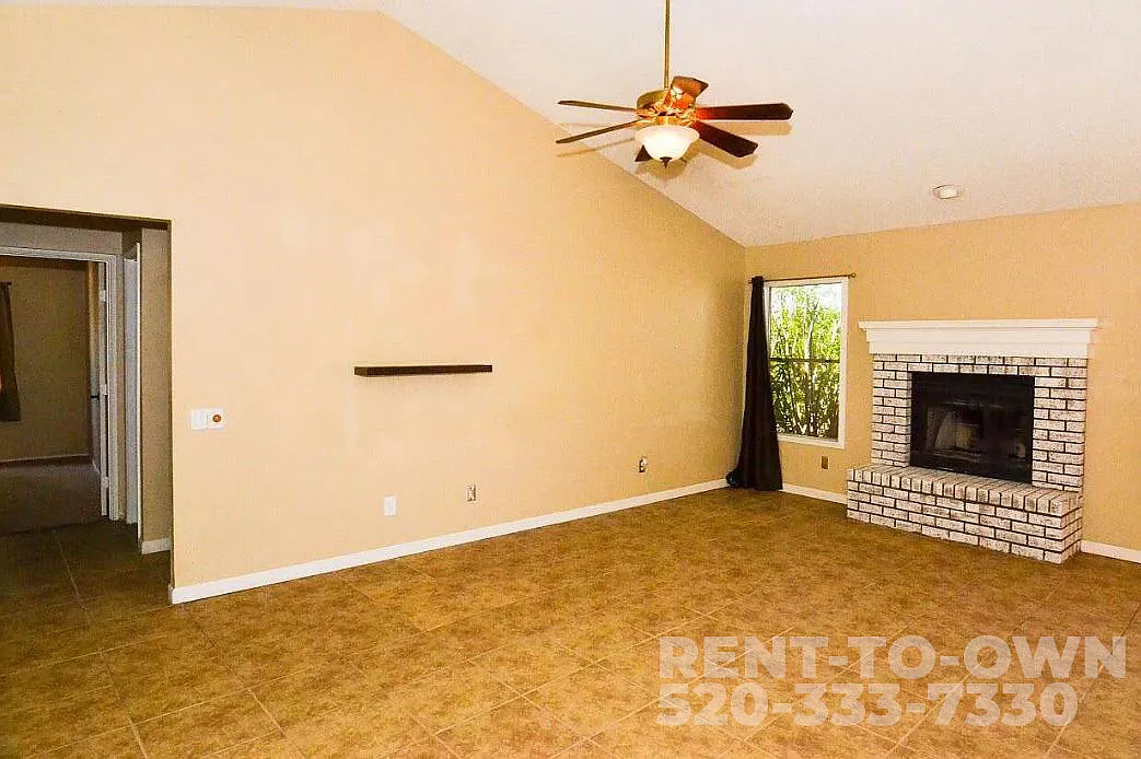 8661 N Newhill Ave — Photo 3