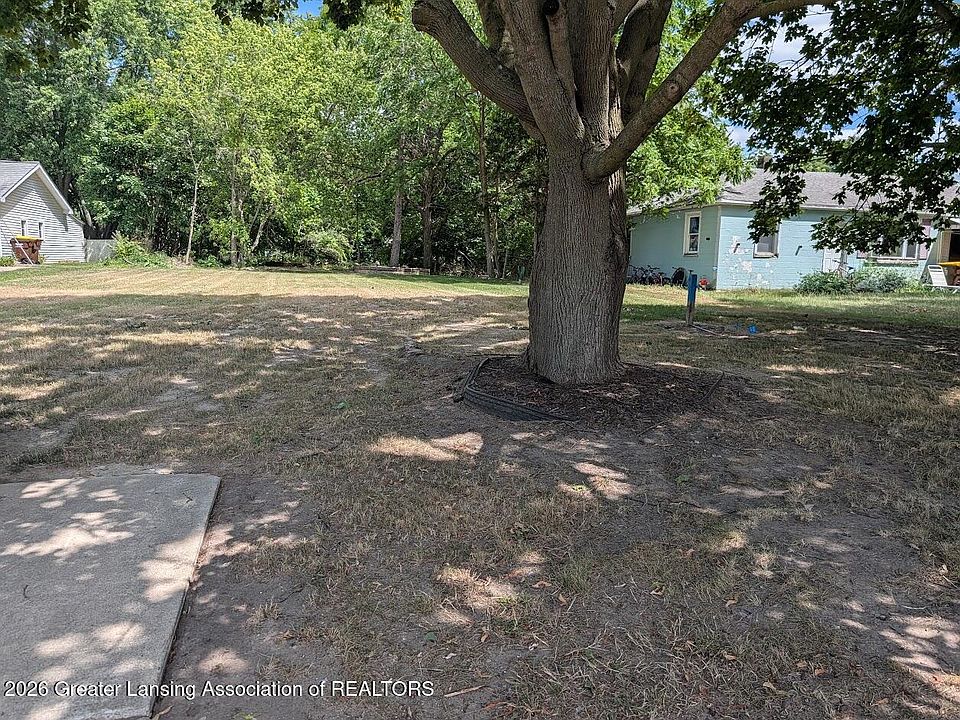 2nd image of 1116 Clark Rd