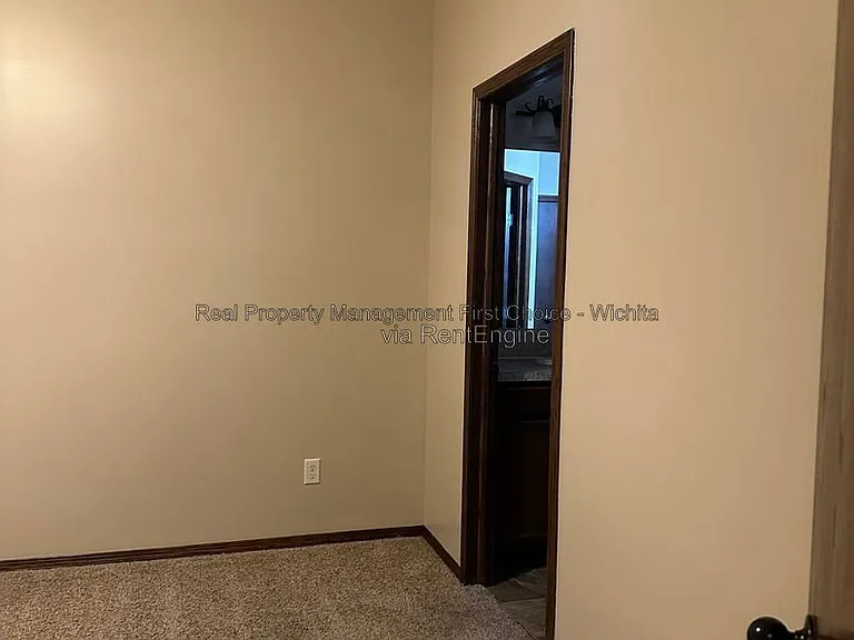 1548 W Hickory St — Photo 12