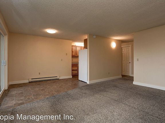 5th image of 610 A St APT 4