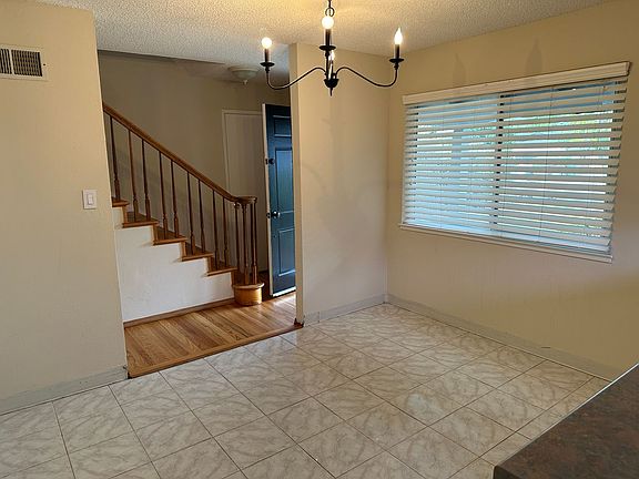 5th image of 2958 Fallwood Ln