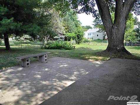 2nd image of 717 Marguerite Ave