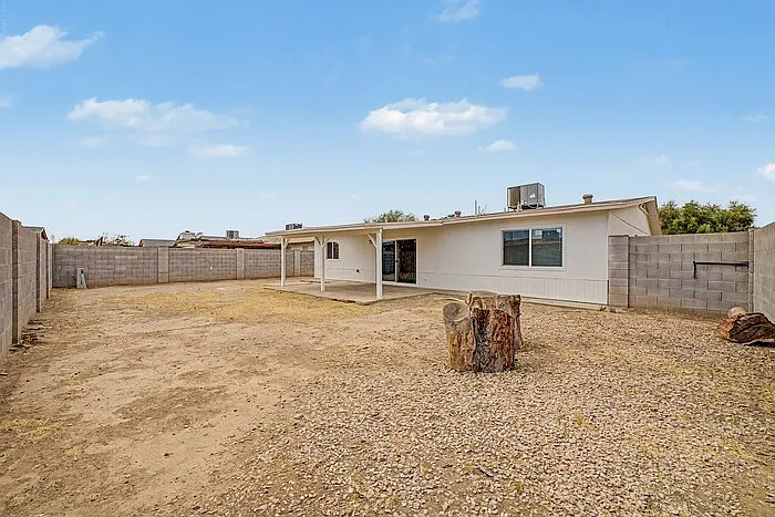 8819 W Avalon Dr — Photo 23