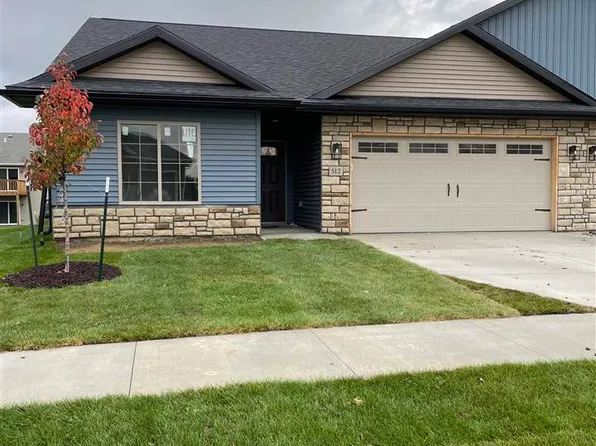 512 Elizabeth Ln, Tiffin, IA 52340