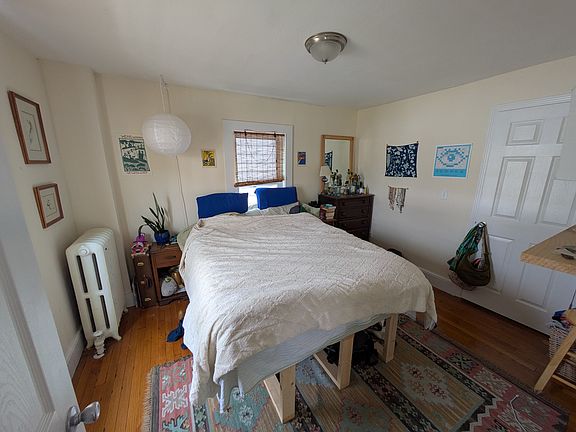 3rd image of 78 Decatur St