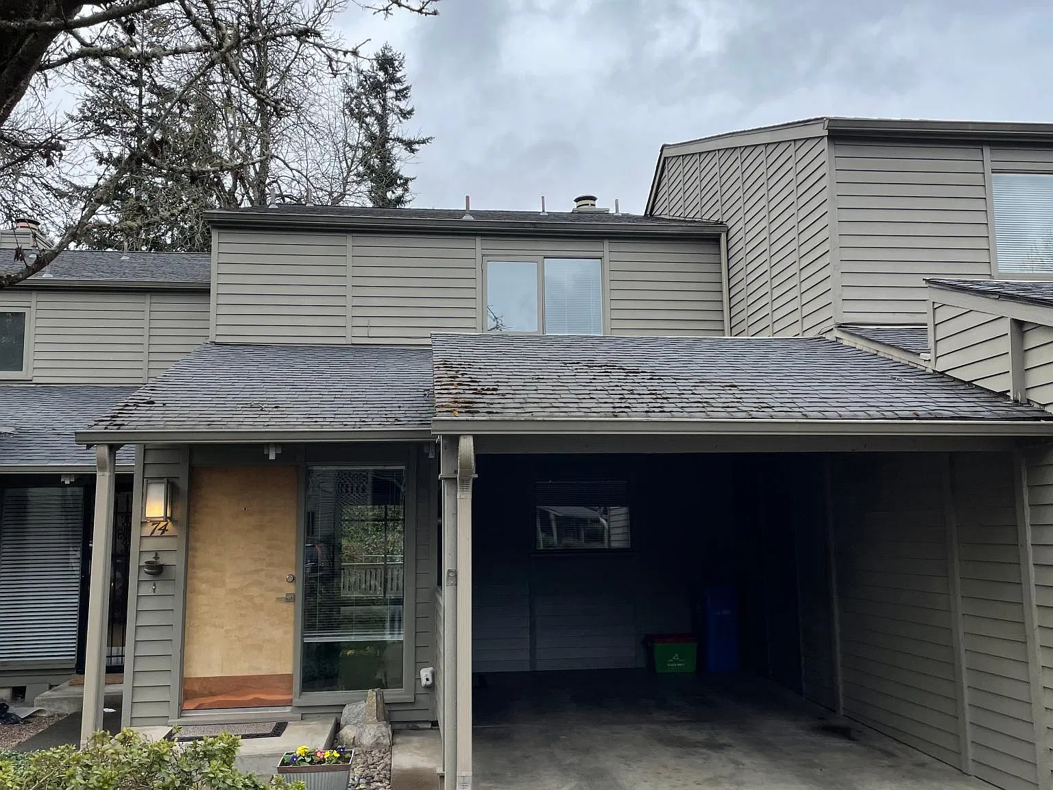 2 bed, 1.5 bath, 1360 sqft, $2,050 — Photo 1
