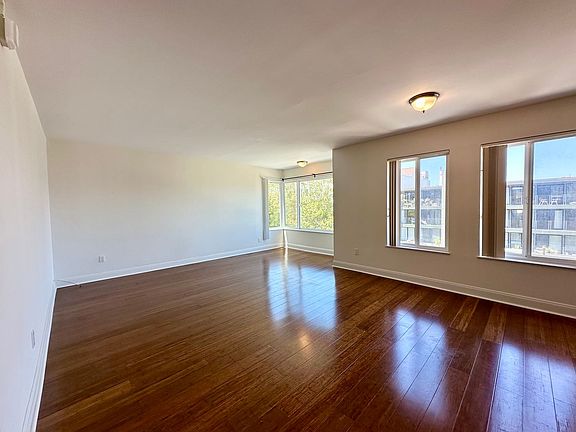 3rd image of 2007 Pacific Ave APT 2