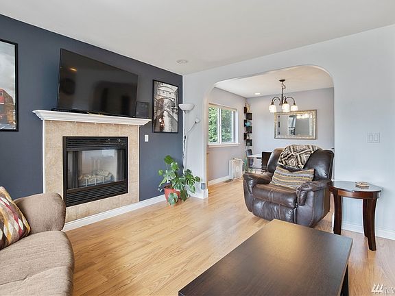 5th image of 1450 Sweetbay Ct