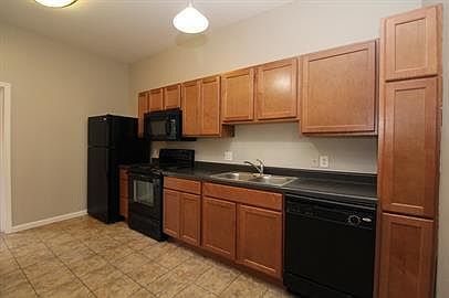1st image of 225-229 W. Steins St.