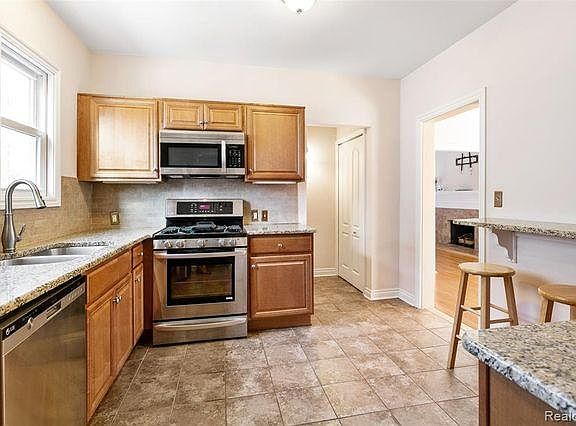 All stainless steel appliances.