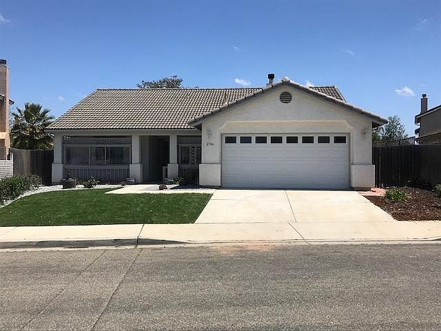 1st image of 2746 S Santa Barbara Dr