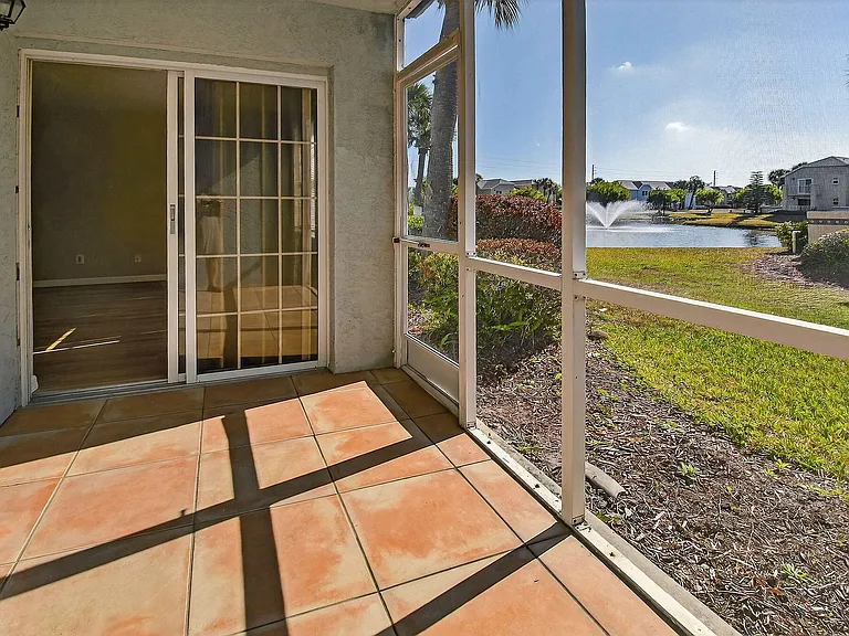1620 SE Green Acres Cir #N103 — Photo 3