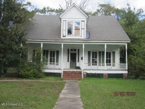 402 W Georgetown St, Crystal Springs, MS 39059