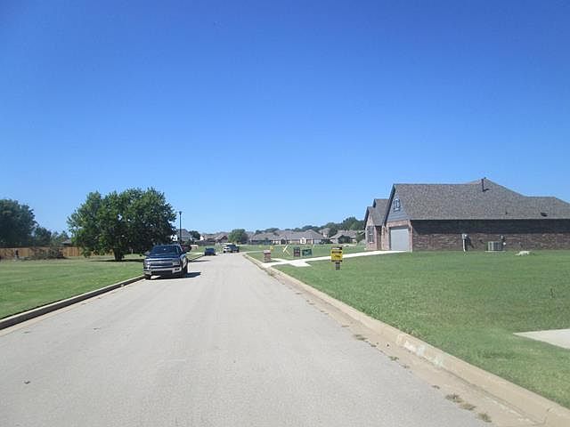 2nd image of 5308 Charleston Dr