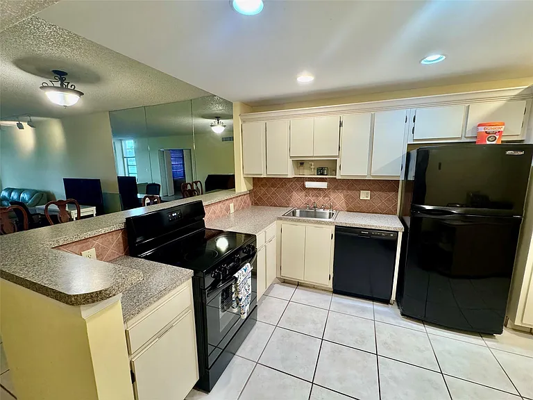 804 Cypress Blvd #106 — Photo 5