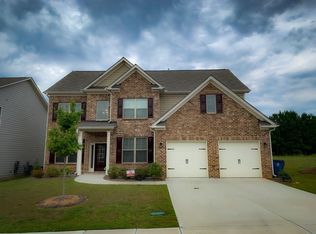 1752 Weatherbrook Cir, Lawrenceville, GA 30043