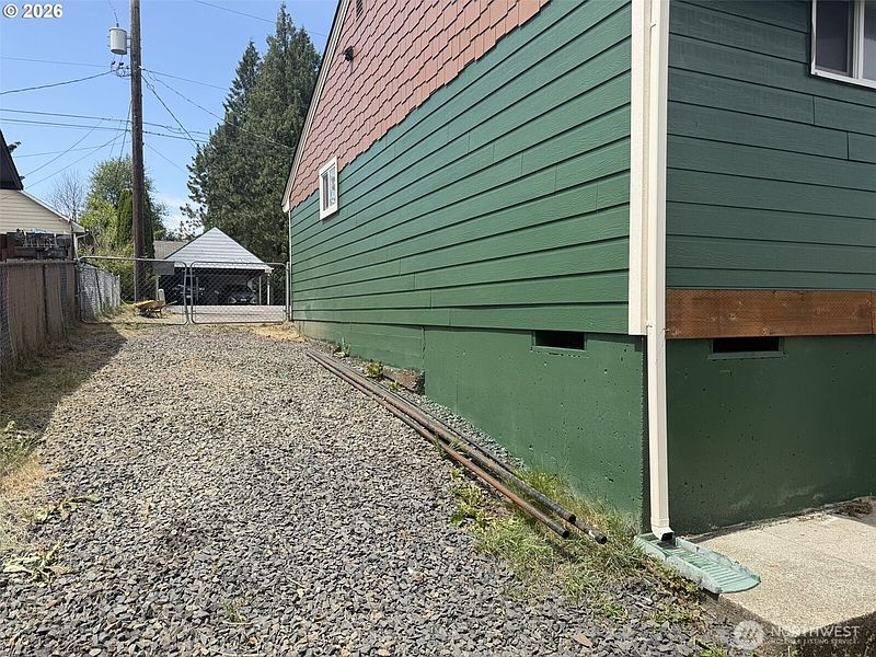 4th image of 500 N 12th Ave