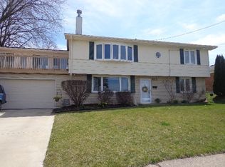 2723 Kelling St, Davenport, IA 52804