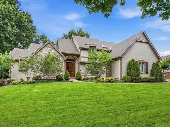 3604 W 129th St, Leawood, KS 66209