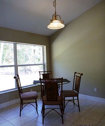 5th image of 41 White House Dr