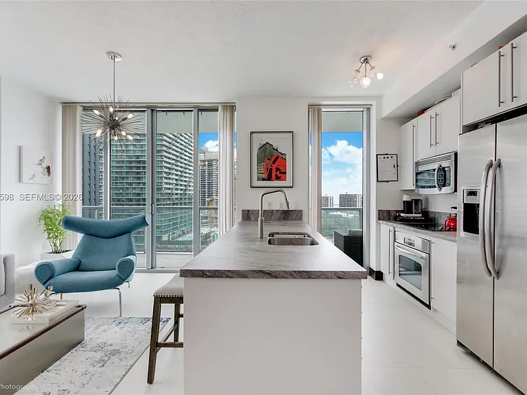 79 SW 12th St #2306 — Photo 12
