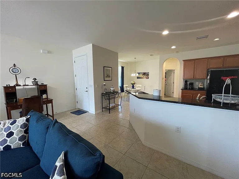10457 Materita Dr — Photo 5