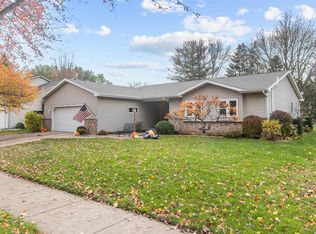 1165 Laager Ln, Oshkosh, WI 54902