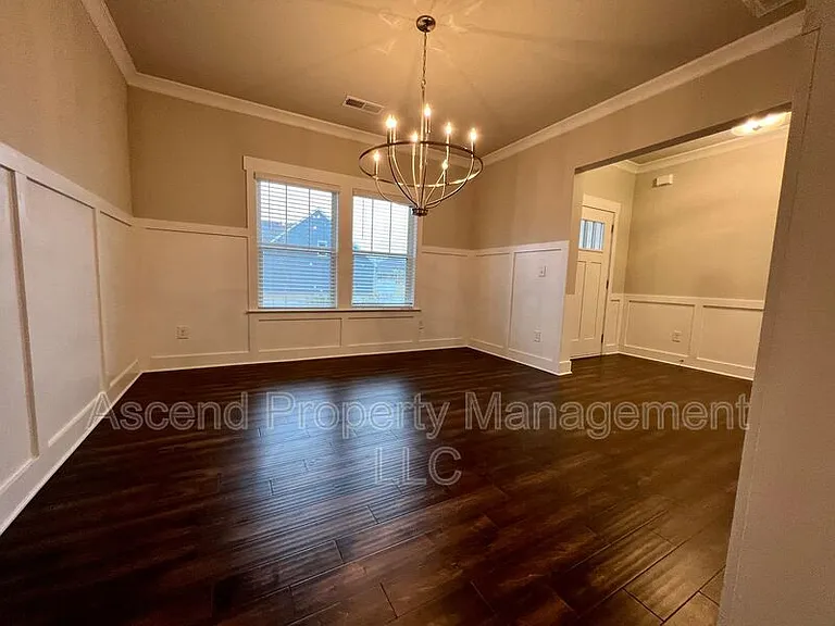 8592 Kensley Ln — Photo 4
