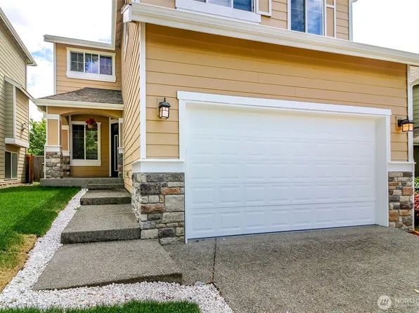 9449 S 196th Place, Renton, WA 98055