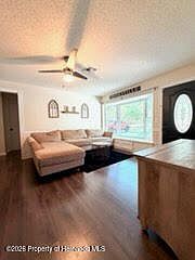 5th image of 21364 Beasley Rd