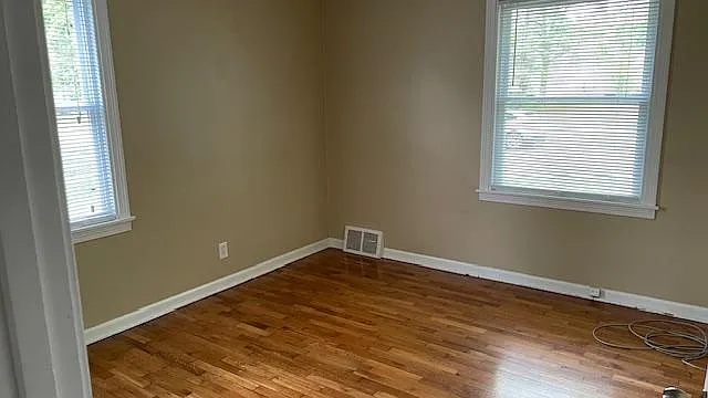 931 Durant St — Photo 8