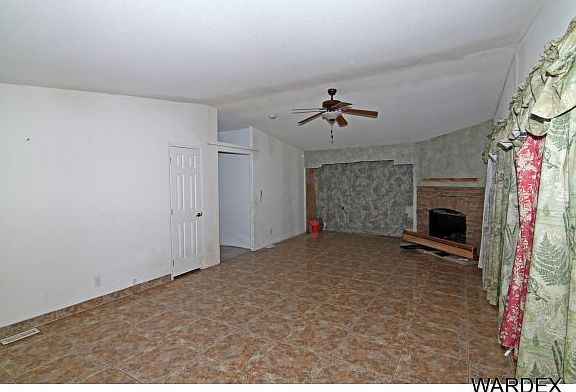 4th image of 9620 E Barb Dr