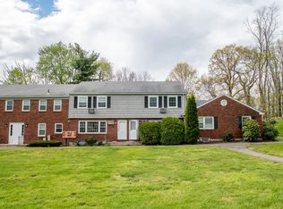 3 Old Farms Ln #3, New Milford, CT 06776