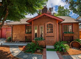 1039 C St, Springfield, OR 97477
