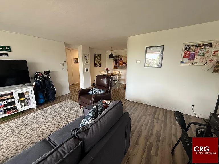 60 Babcock St #33 — Photo 3