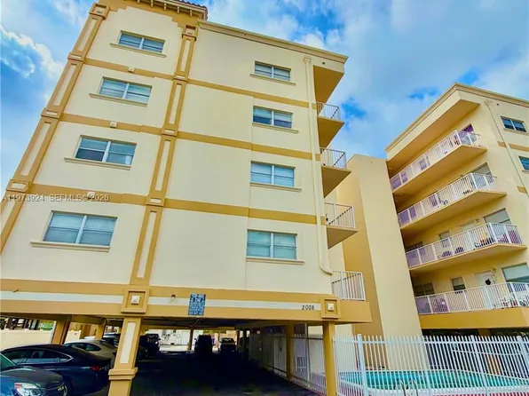 2008 Jackson St, Hollywood, FL