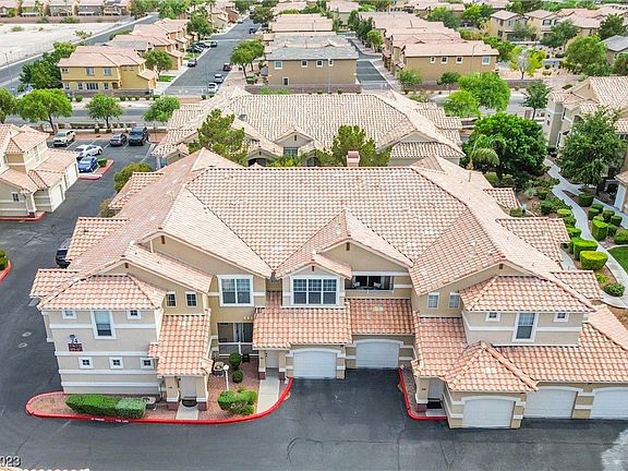 2nd image of 5855 Valley Dr Unit 2119