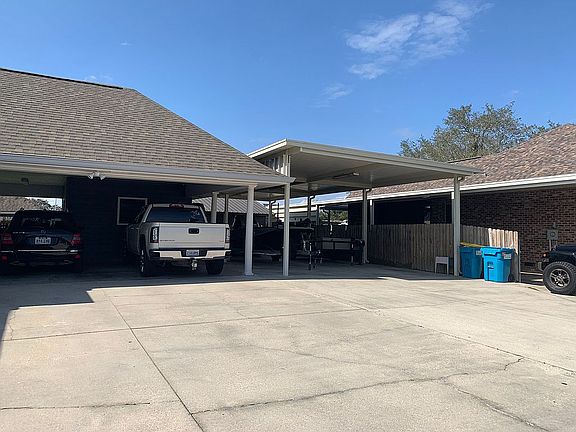3rd image of 1033 Susan Ct