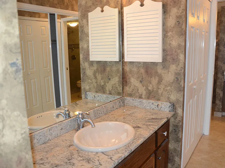 2280 Shepard St #406 — Photo 9