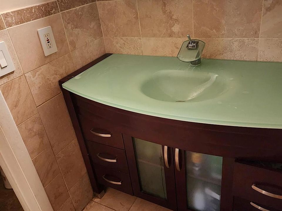 2nd image of 3487 S Cocoplum Circle #3487