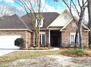 3829 Versailles Ct, Ocean Springs, MS 39564