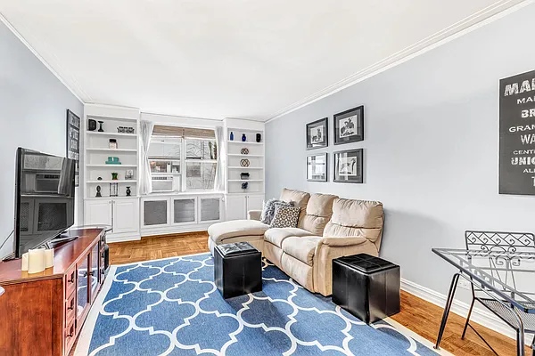 Sold by Avenues Real Estate | media 1