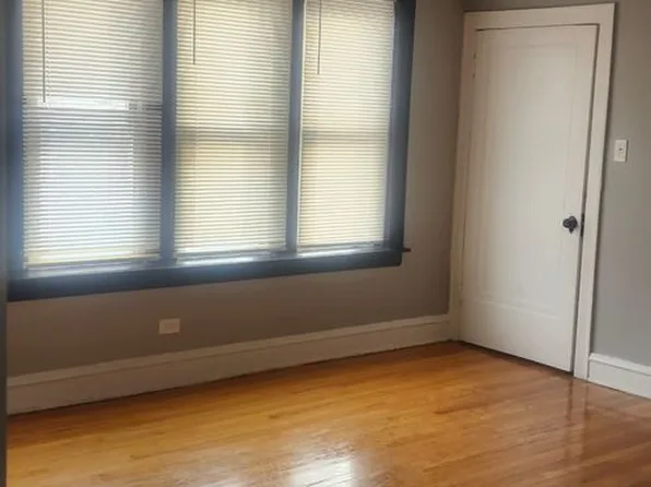 8056-58 Calumet Ave Chicago IL, 8056-58 S Calumet Ave #320-1, Chicago, IL 60619