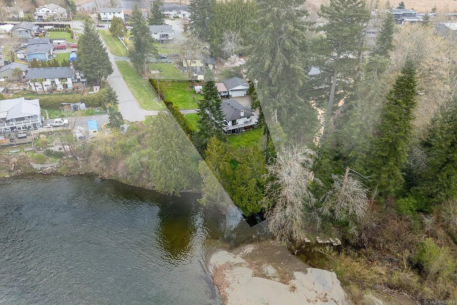 1694 Gerrand Rd photo 1