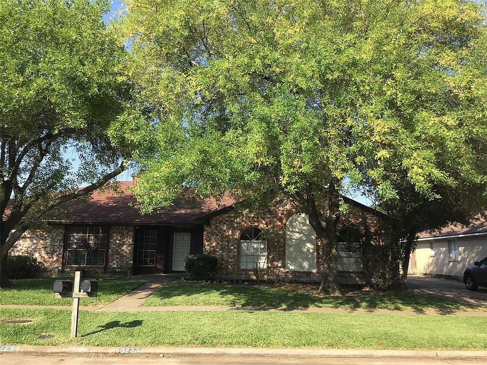 1st image of 3227 Deermoss Dr
